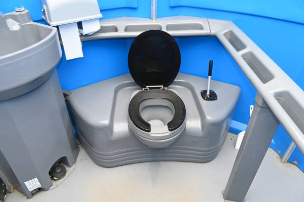 Professional porta potty rental in Country Clu, FL